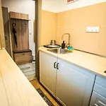 Entire Spacious In Apartament *
