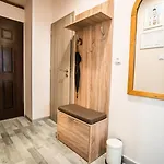 Entire Spacious In *