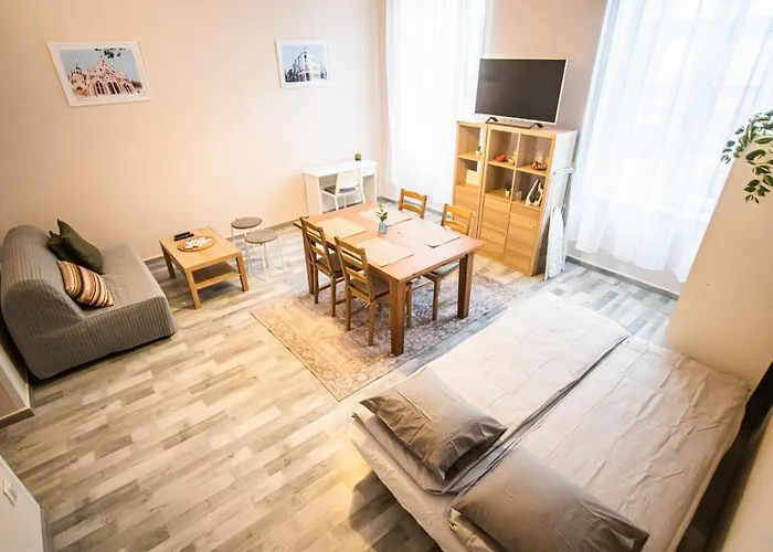 Entire Spacious In Lägenhet *